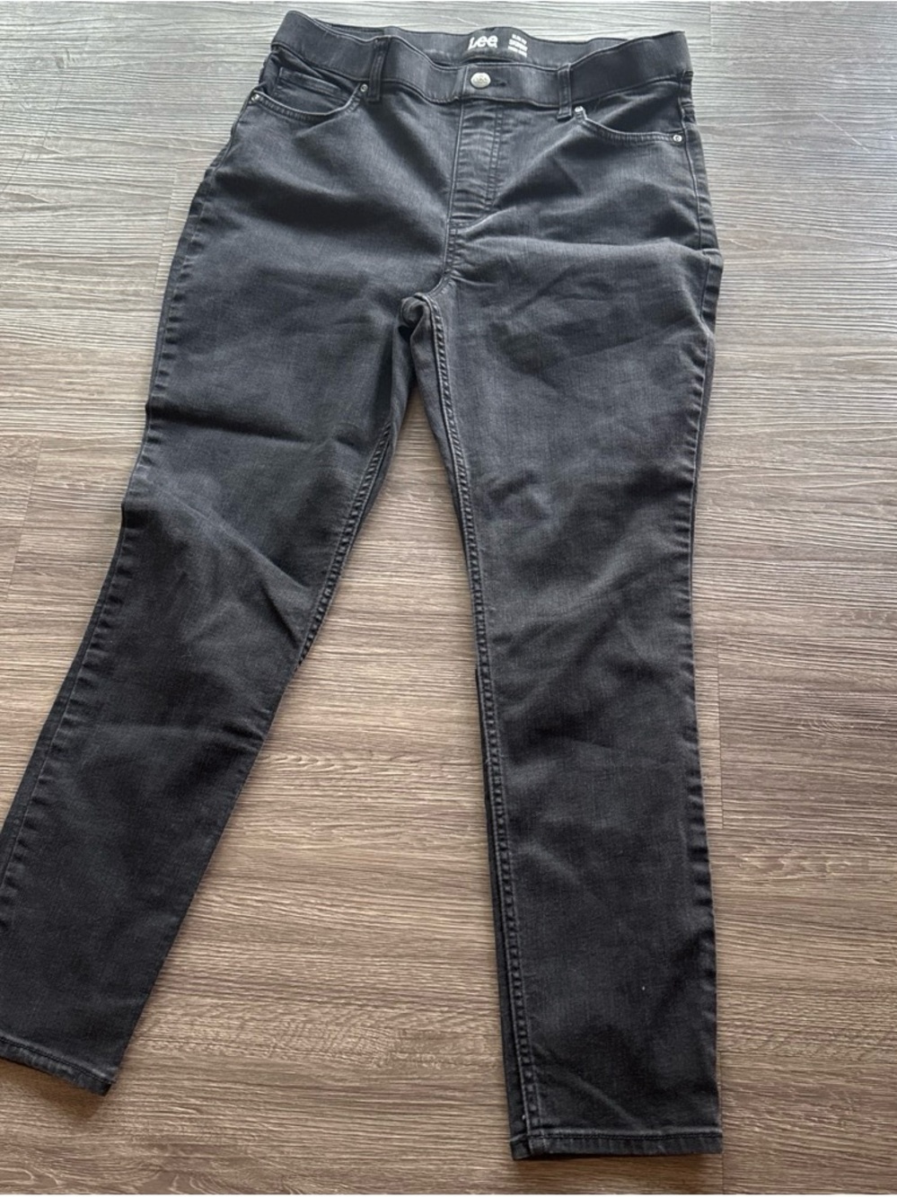 Lee Black Skinny High-Rise Jeans - Picture 2 of 4